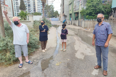 Adana’da 2 yıldır süren kanalizasyon sorunu mahalleliyi esir aldı