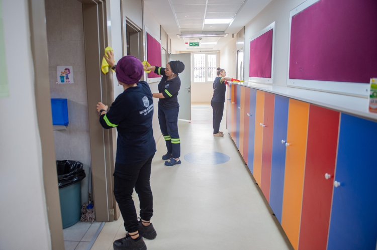 Seyhan Belediyesi kreşlerinde yeni dönem öncesi hijyen seferberliği 2