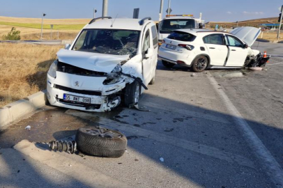 Çorum’da Kavşakta feci kaza: 10 yaralı