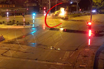 Kırıkkale’de trafik kazaları KGYS kameralarına yansıdı: Feci kazalar kamerada!