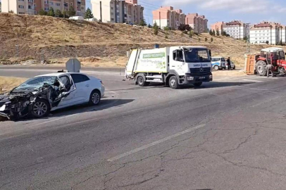 Şarkışla’da aynı saatlerde iki trafik kazası: 4’ü çocuk 9 yaralı