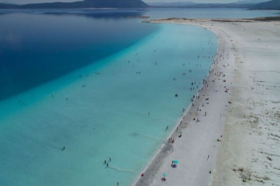Türkiye'nin Maldivleri Salda Gölü nerede? Mars'a benzerliğiyle dikkat çeken Salda Gölü hangi şehirde, ilde, bölgede?