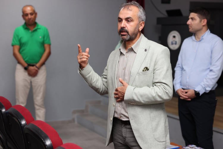 Adana İl Millî Eğitim Müdürü Tüfekçi’den eğitimcilerin mesleki gelişimine destek ziyareti