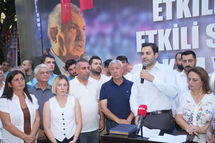 Zeydan Karalar'dan yürüyen CHP'li gençlere mesaj 'Birinize bir şey olsa ben ne yaparım' 2