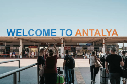 Antalya Gezi Rehberi 2025: Gezilecek Yerler, Plajlar, Antik Kentler, Yeme-İçme ve Tatil İpuçları