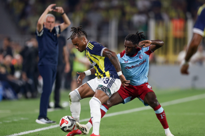 Fenerbahçe ilk yarıda rövanşta öne geçti: 2-1