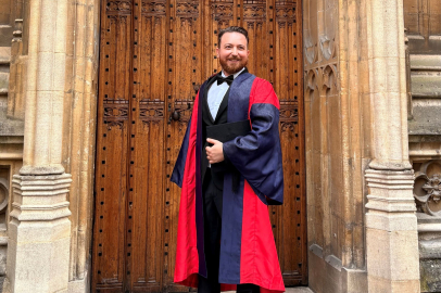 Akıcı konuşma bozukluğunu yenen bilim insanı: Dr. Birtan Demirel, Oxford’dan doktora derecesi aldı