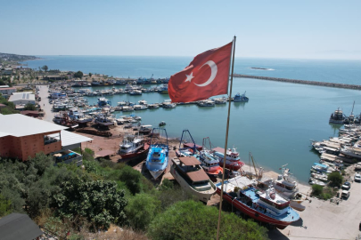 Adana Büyükşehir'den Karataşlı balıkçılara destek: 120 balıkçıya ağ hibe edildi