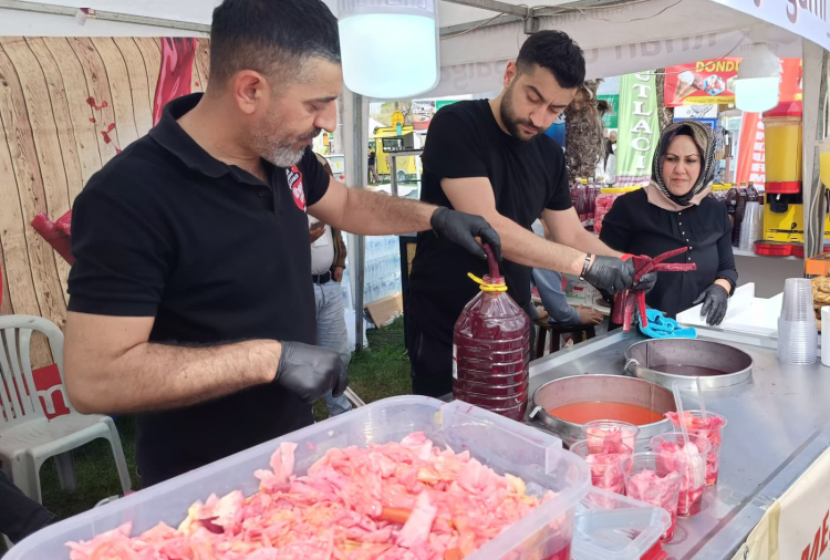 Adana'nın tescilli lezzeti şalgam, kebap sofralarından diyet listelerine transfer oldu 2