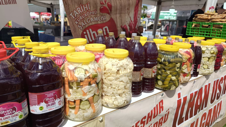 Adana'nın tescilli lezzeti şalgam, kebap sofralarından diyet listelerine transfer oldu 3