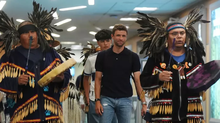 Thomas Müller’e Vancouver’da görkemli karşılama “Burası sizin yeni eviniz” 3