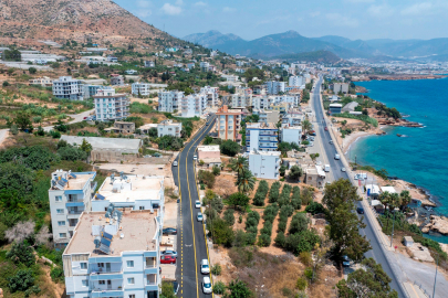 Mersin Büyükşehir'den Aydıncık'a neşter: O cadde "çiçek gibi oldu"