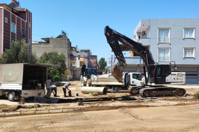 Adana Yüreğir’de ASKİ boru patladı