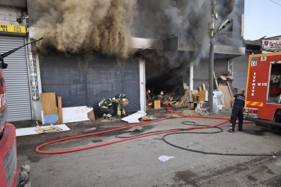 Hatay İskenderun’da mobilya atölyesinde yangın