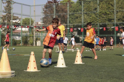 Mersin'de yıl boyu ücretsiz futbol kursu