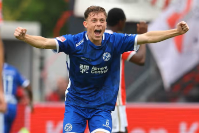 Almere City farklı galibiyetle başladı: FC Emmen’i deplasmanda 4-1 yendi