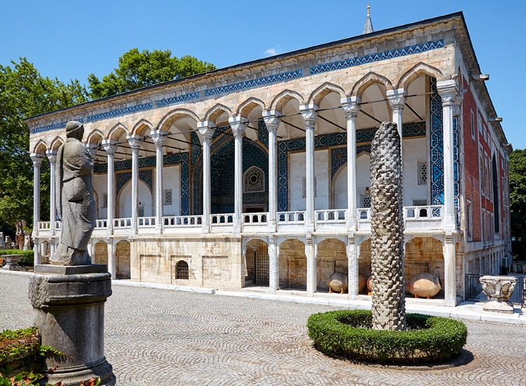 İMPARATORLUK MÜZESİ'NDEN GÜNÜMÜZE TARİHİ YOLCULUK