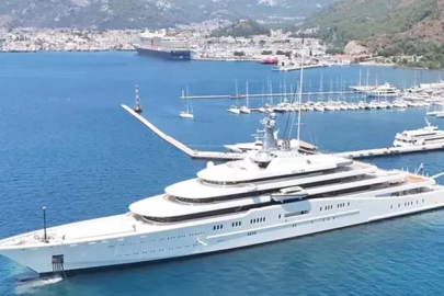 Roman Abramoviç’in ultra lüks yatı “Eclipse” Marmaris’ten ayrıldı