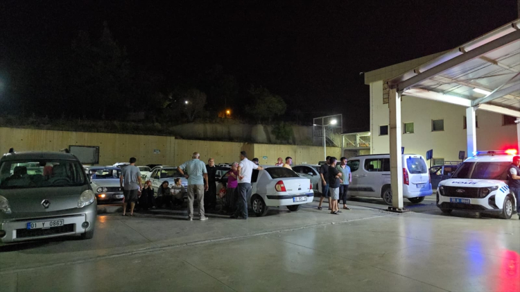 Adana Kozan’da feci kaza Otomobil uçuruma yuvarlandı, 1’i çocuk 5 ölü 2