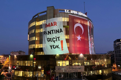 CHP’nin Aydın mitingi öncesi belediye binasına pankart: “İmar rantına geçit yok”