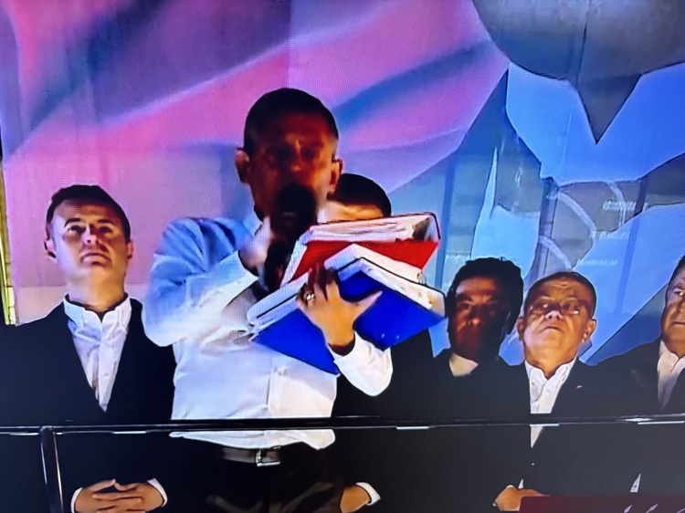 Özlem Çerçioğlu'nun AK Parti'ye geçtiği Aydın'da CHP mitingi 2