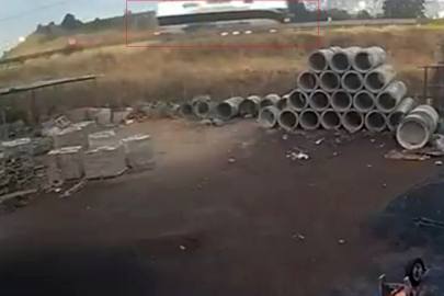 Sancaktepe'deki feci otobüs kazasının görüntüleri ortaya çıktı! 4 kişinin öldüğü kaza anı kamerada