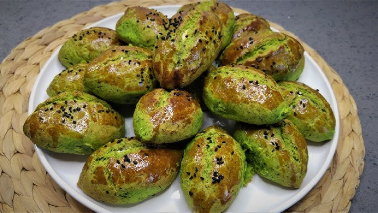 Labneli yeşil poğaça