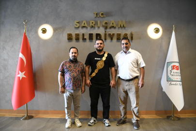 Kızıldağ Başpehlivanı Çelebi’den Sarıçam Belediye Başkanı Uludağ’a ziyaret