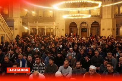 22 Ağustos Cuma Adana namaz vakitleri ne zaman? Adana'da sabah, öğle, ikindi, akşam, yatsı namazı saat kaçta?