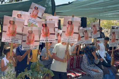 Diyarbakır’da 8 yaşındaki Narin’in ölümünün üzerinden 1 yıl geçti: Babaanne mezarı başında ağıt yaktı