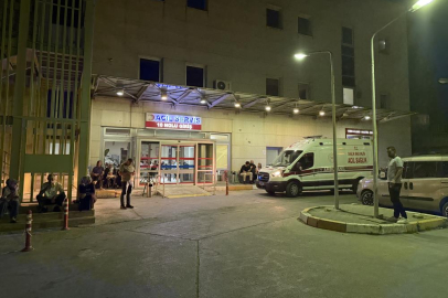 Eşini hastanede silahla vurarak ağır yaraladı   