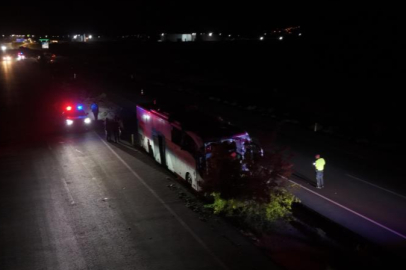 Kayseri’de yolcu otobüsü refüje çarptı: 1 ölü, 13 yaralı