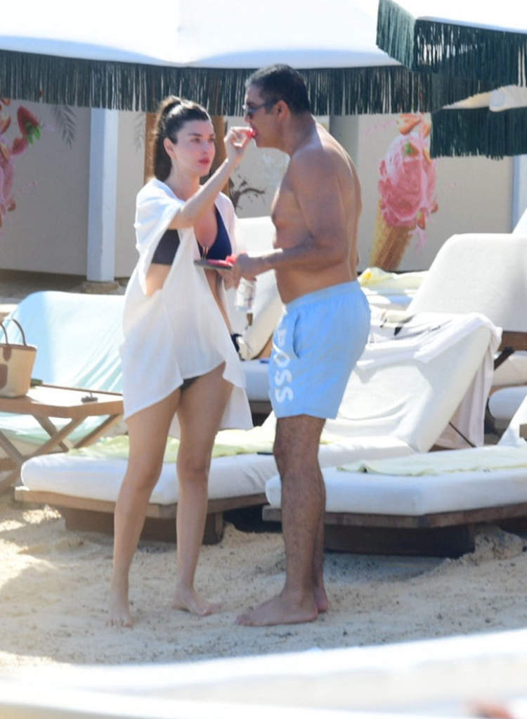 Mert Kılıç ile Aslıhan Güner Bodrum’da tatilde! Denizde romantik anlar objektiflere yansıdı 3