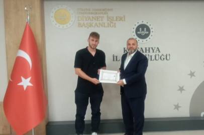 Alman vatandaşı Müslüman oldu, “Kerem” adını aldı