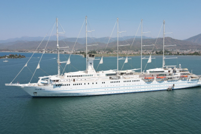 Dev yelkenli Club Med 2 Fethiye Limanı’na ulaştı