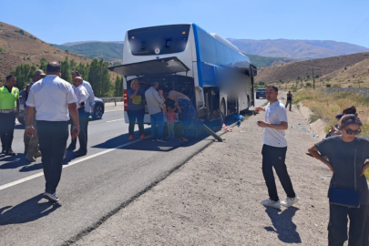 Erzurum-Erzincan yolunda yolcu otobüsü kontrolden çıktı
