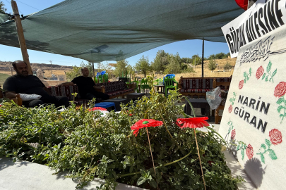 Narin'in ölüm yıl dönümünün ardından mezarında sadece babası kaldı