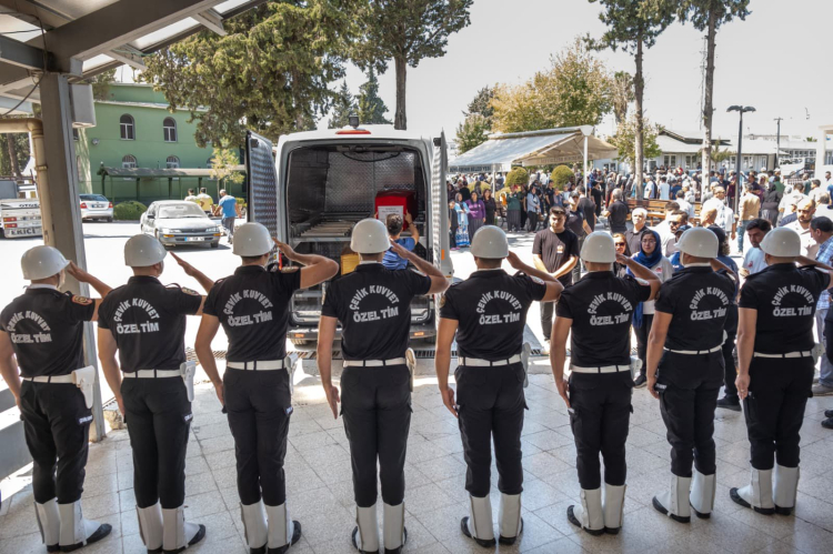 Ceyhanlı Polis Memuru Atilla Er, defnedildi 3