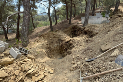 Hatay’da düğün yolunda feci kaza: Anne ve kızı yan yana toprağa verildi