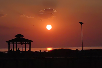 Van Gölü, gün batımıyla ziyaretçilerini büyülüyor