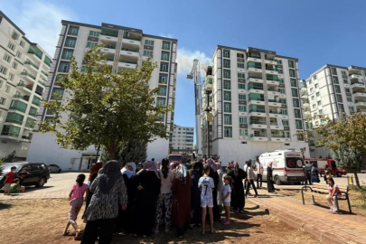 Diyarbakır Bağlar’da 8 katlı binada yangın!