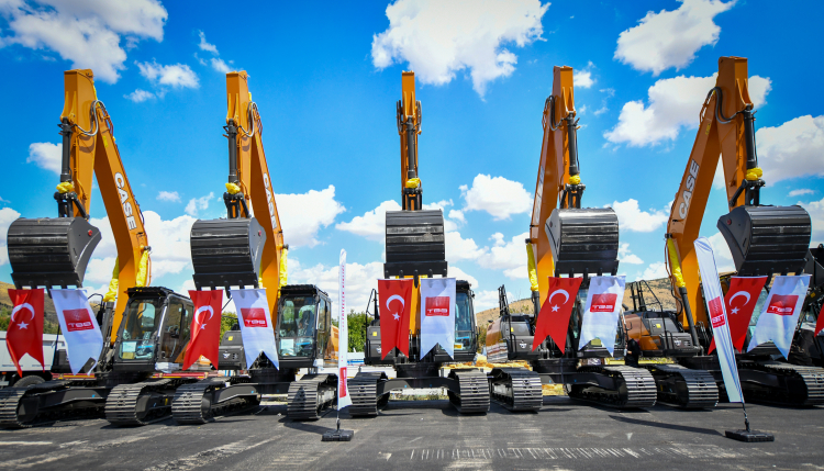 Türkiye Belediyeler Birliği’nden belediyelere 54 yeni hizmet aracı hibe edildi