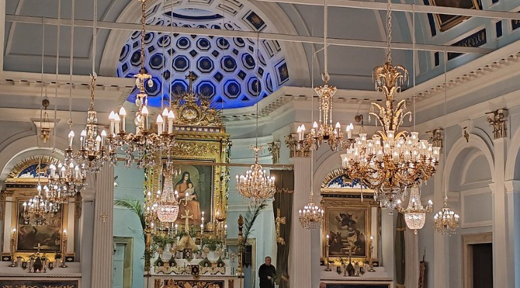 Üç Horan Ermeni Kilisesi