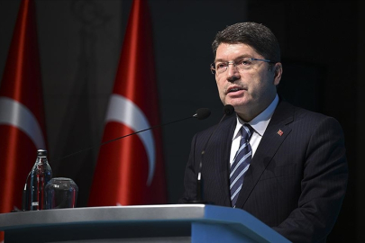 Bakan Tunç: Özgür Özel'in önünde iki seçenek var