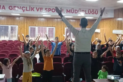 Yeşilay, gençleri teknoloji ve tütün bağımlılığına karşı bilinçlendiriyor