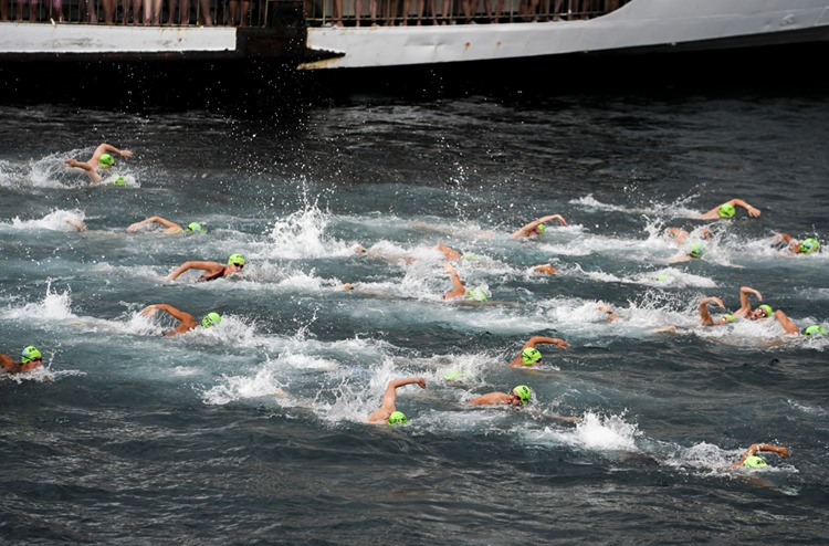 Rus yüzücü Nikolai Svechnikov