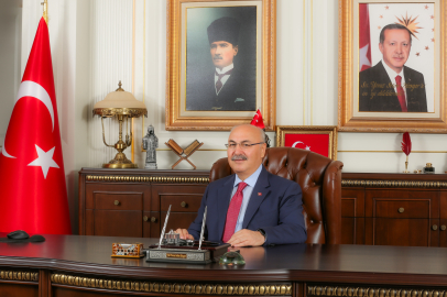 Vali Köşger: Büyük zafer, cumhuriyetimize uzanan kutlu yürüyüşün dönüm noktasıdır