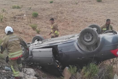 Hatay İskenderun’da takla atan araçta 2 kişi yaralandı