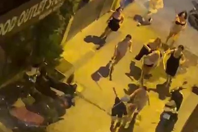 İstanbul Taksim’de 8 kişinin saldırısına uğrayan adamın görüntüleri ortaya çıktı