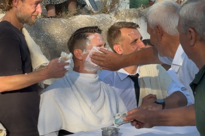 Balıkesir’de ilginç düğün geleneği: Tokat atmak için para ödüyorlar